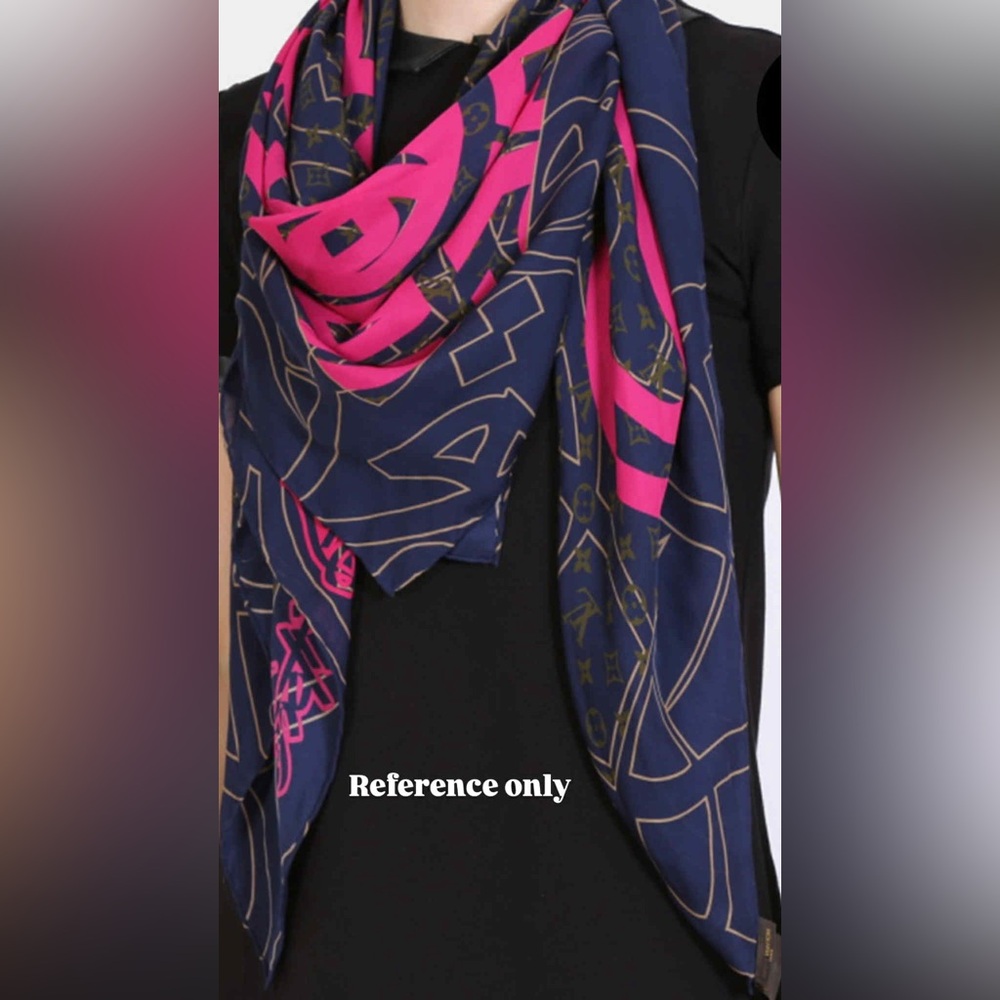 ✨ Elevate Your Elegance ✨ Louis Vuitton Silk Scarf 🧣